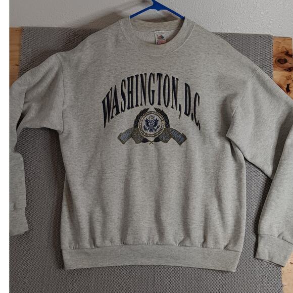 Fruit of the Loom Other - Vtg Fruit/Loom Sweat Shirt XL Gray‎ Washington DC Crew USA
